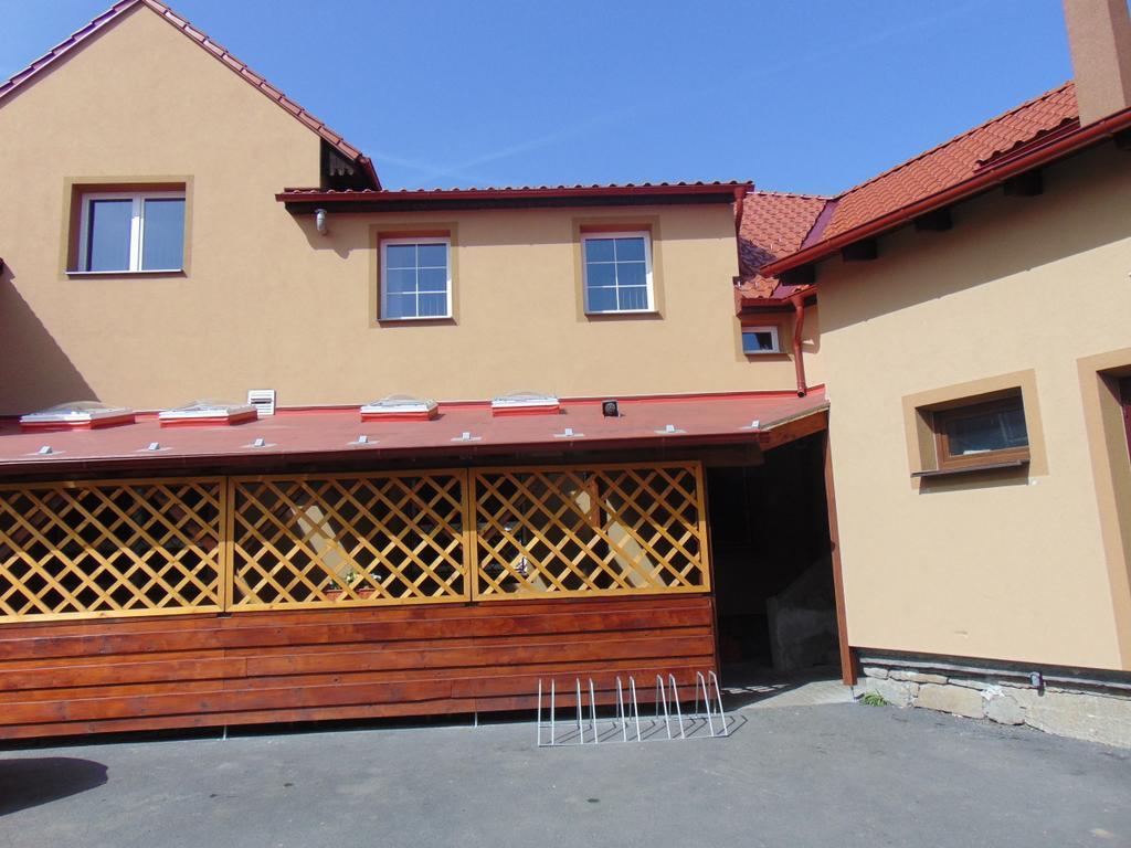 Penzion A Restaurace Na Salasi Hutisko Dış mekan fotoğraf